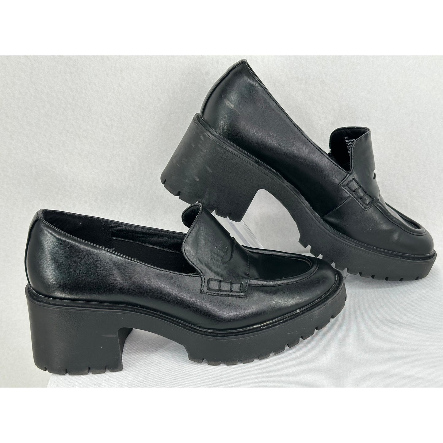 Universal Threads Black/ Maisy Memory Foam Chunky Heel Penny Loafers 9 1/2