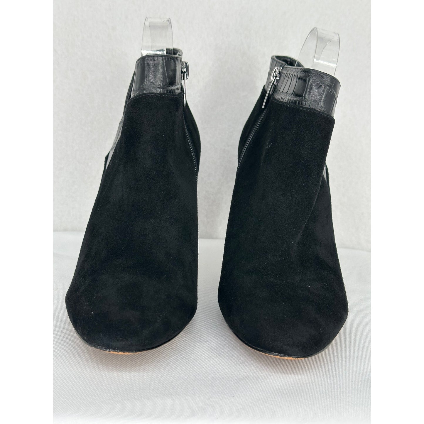 Vince Camuto Larmana Black Leather Side Zip Heel Bootie 9W