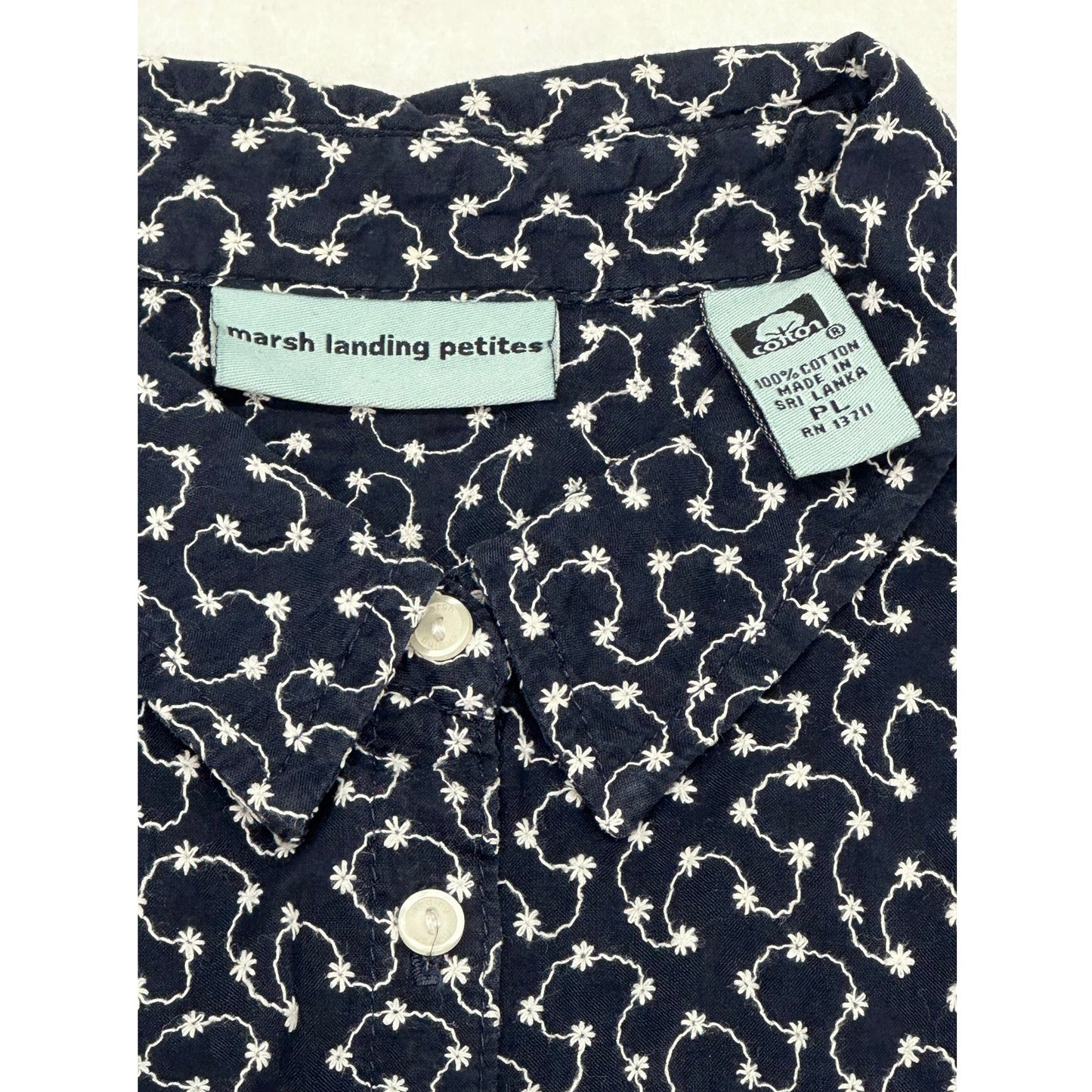 Marsh Landing Petites Navy w/ White Flowers Button Down Sleeveless Vest PL