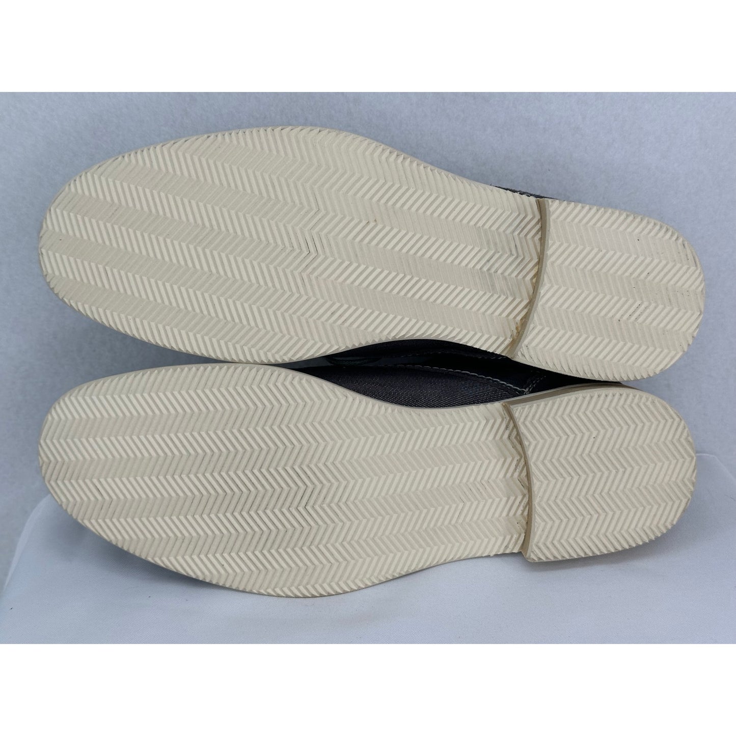 Steve Madden NWOT Gray Stoker Derby Leather Upper Rubber Outsole 11
