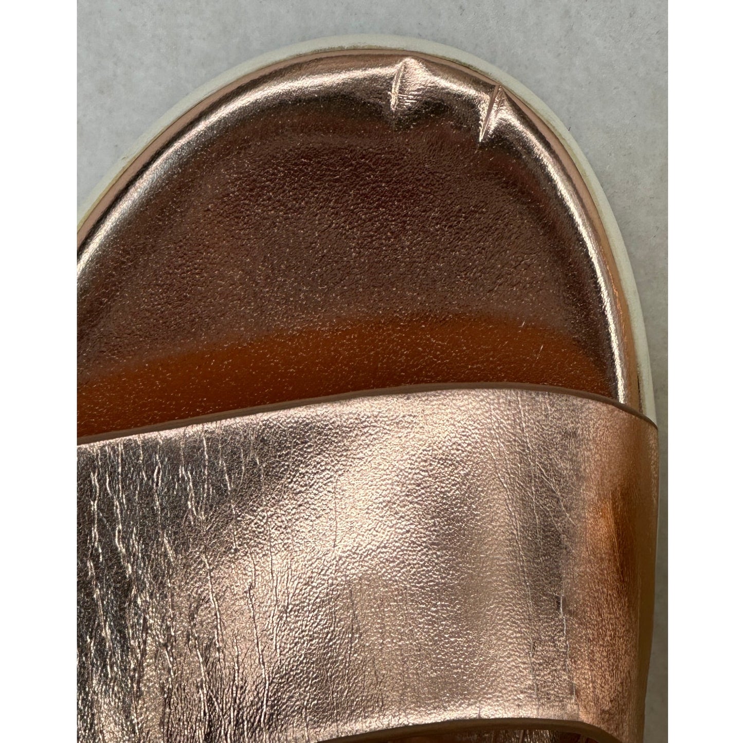 Steve Madden Delight Blush Metallic Shiny Platform Sandals 7.5M