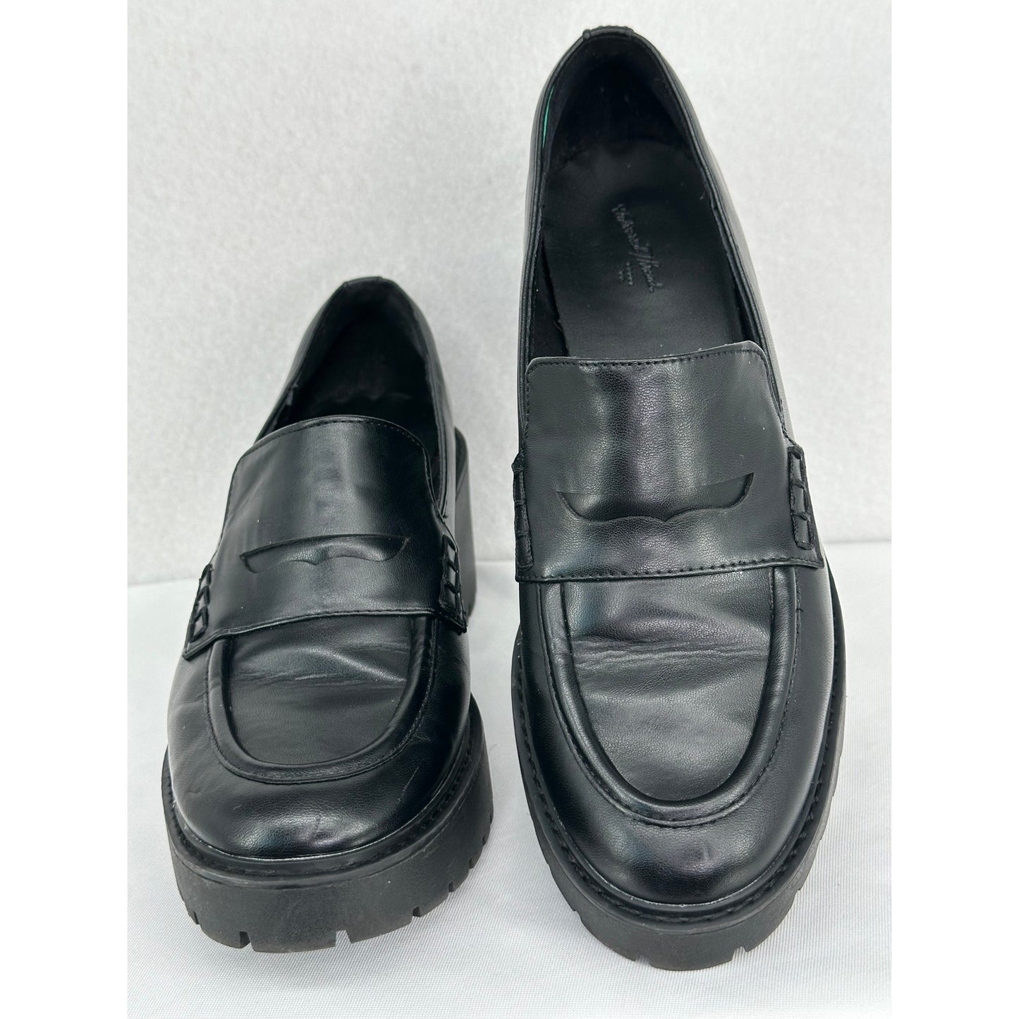 Universal Threads Black/ Maisy Memory Foam Chunky Heel Penny Loafers 9 1/2