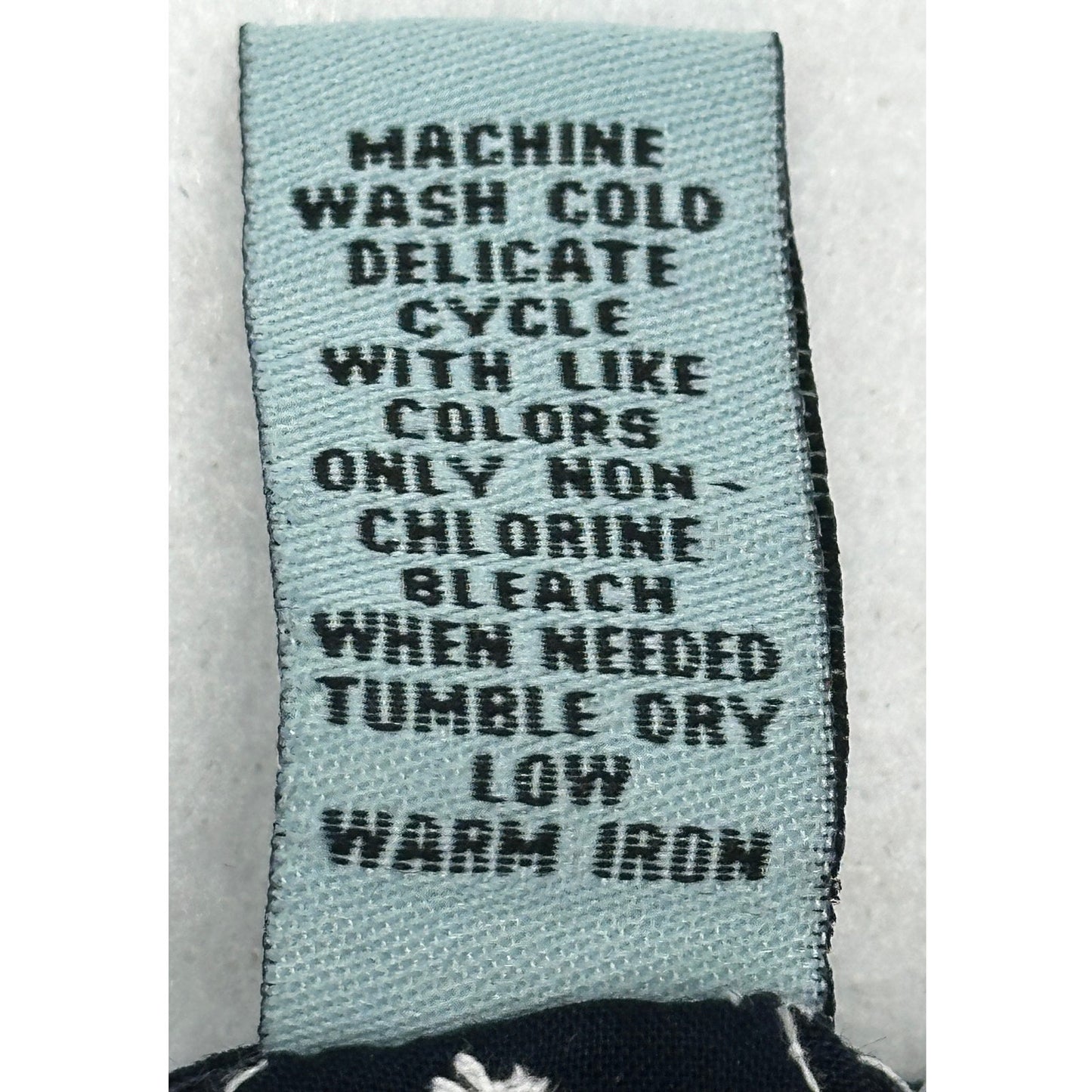 Marsh Landing Petites Navy w/ White Flowers Button Down Sleeveless Vest PL