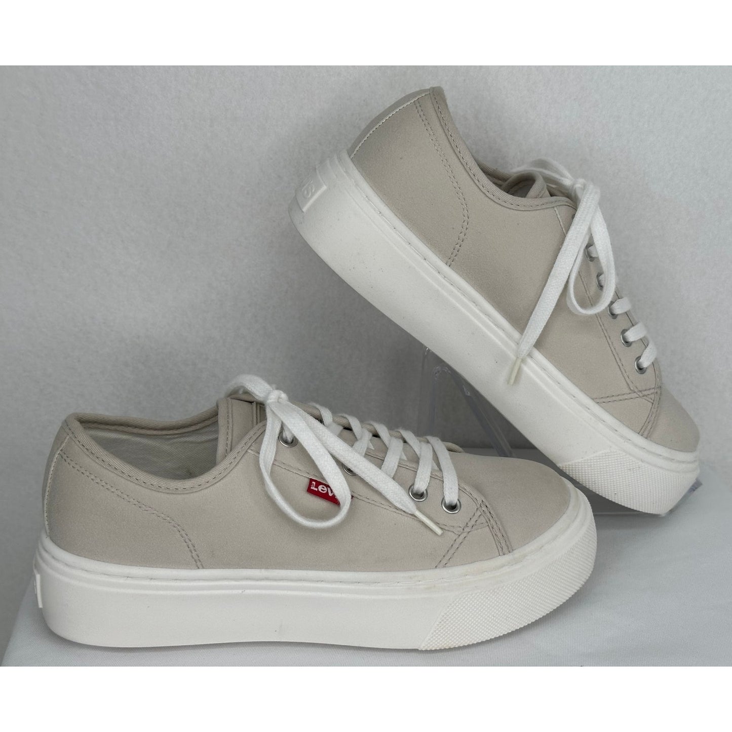 Levi's Dakota Synthetic Suede Low Top Casual Lace Up Stone Color Sneakers 7