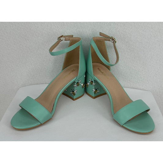Modcloth Fun Direction Bee Embroidered Mint Heel Sandals 6
