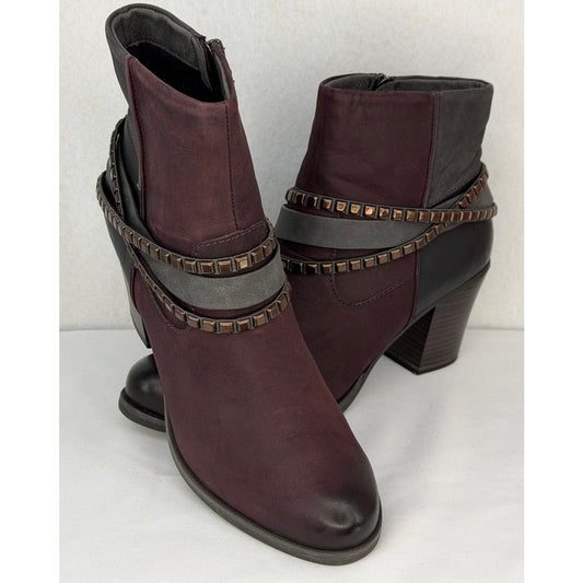 Tamaris NWOT Tora Fleece Lined Studded Ankle Boots Block Color Leather 39 (8.5)