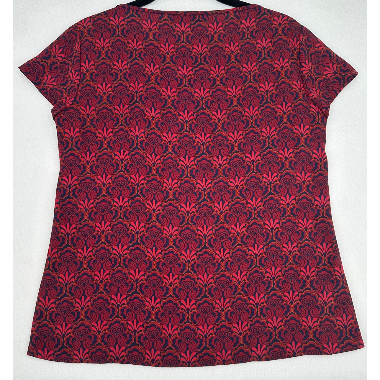 Loft Petites Red Burgundy Floral Design Round Neck Pleated Front Cap Sleeve Top SP