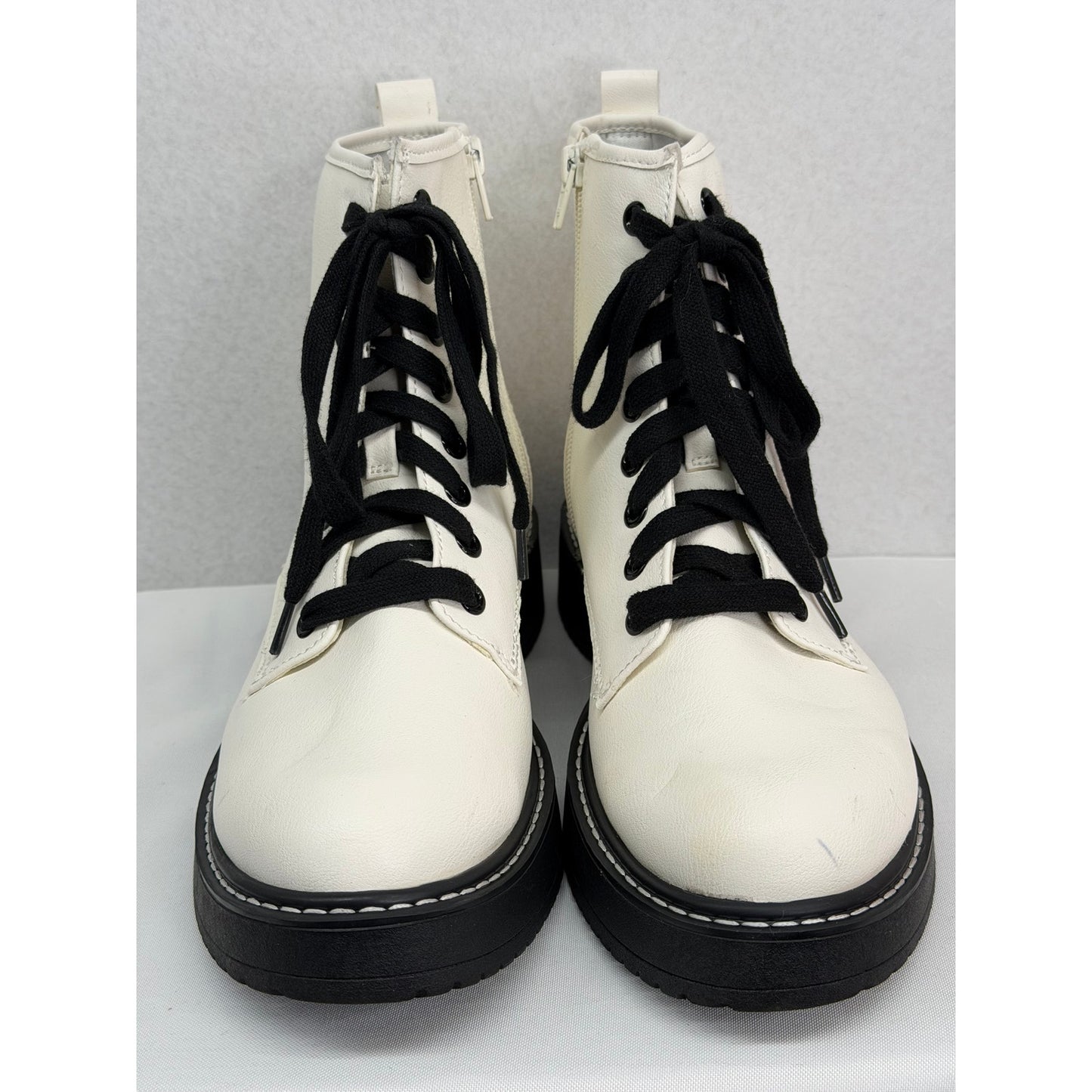 Madden NYC White Moto Combat Boots Lace Up Side Zip Lug Chunky Boots 9