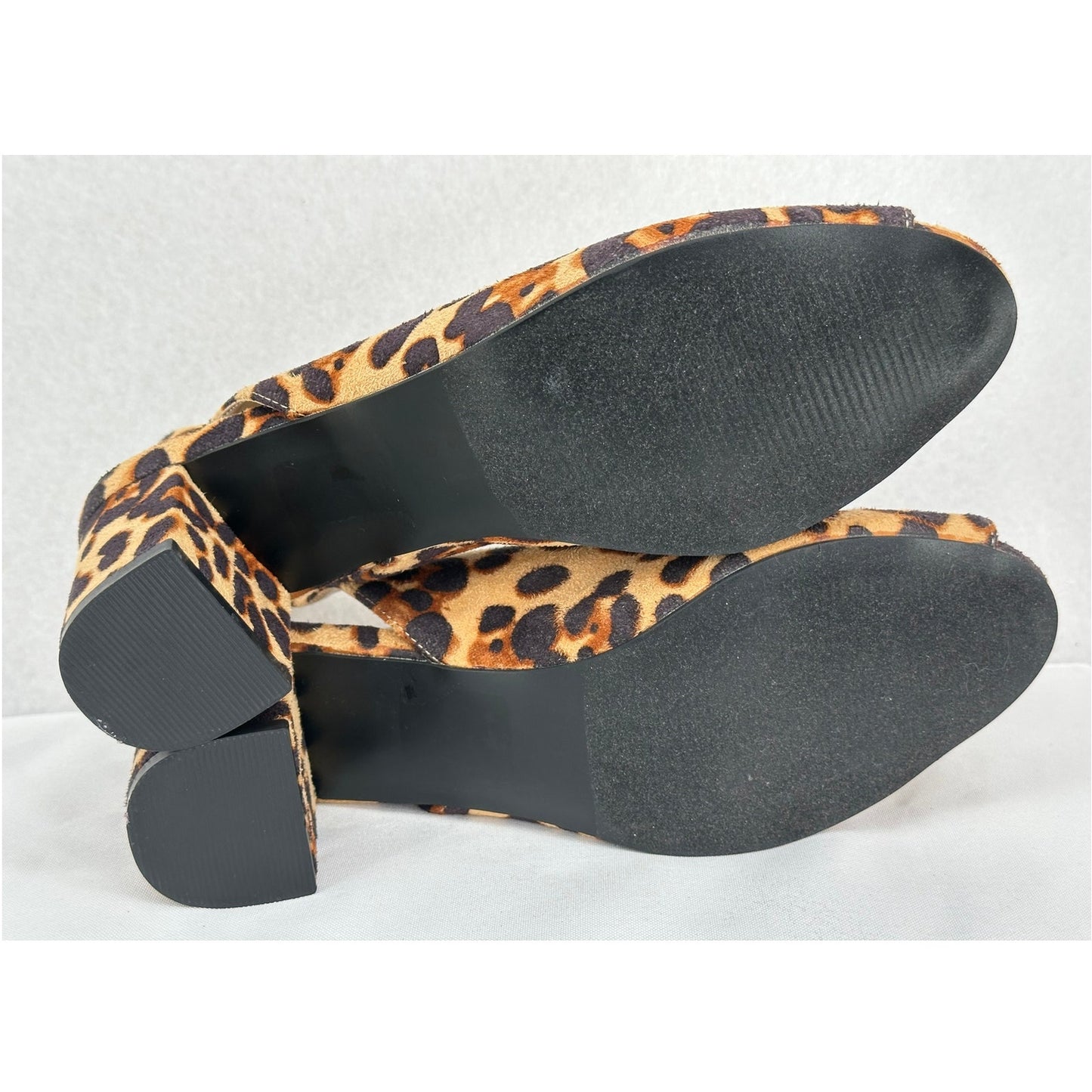 EY Boutique NWOT Leapard Print Open Toe Sling Back Chunky Heels T4708 7M