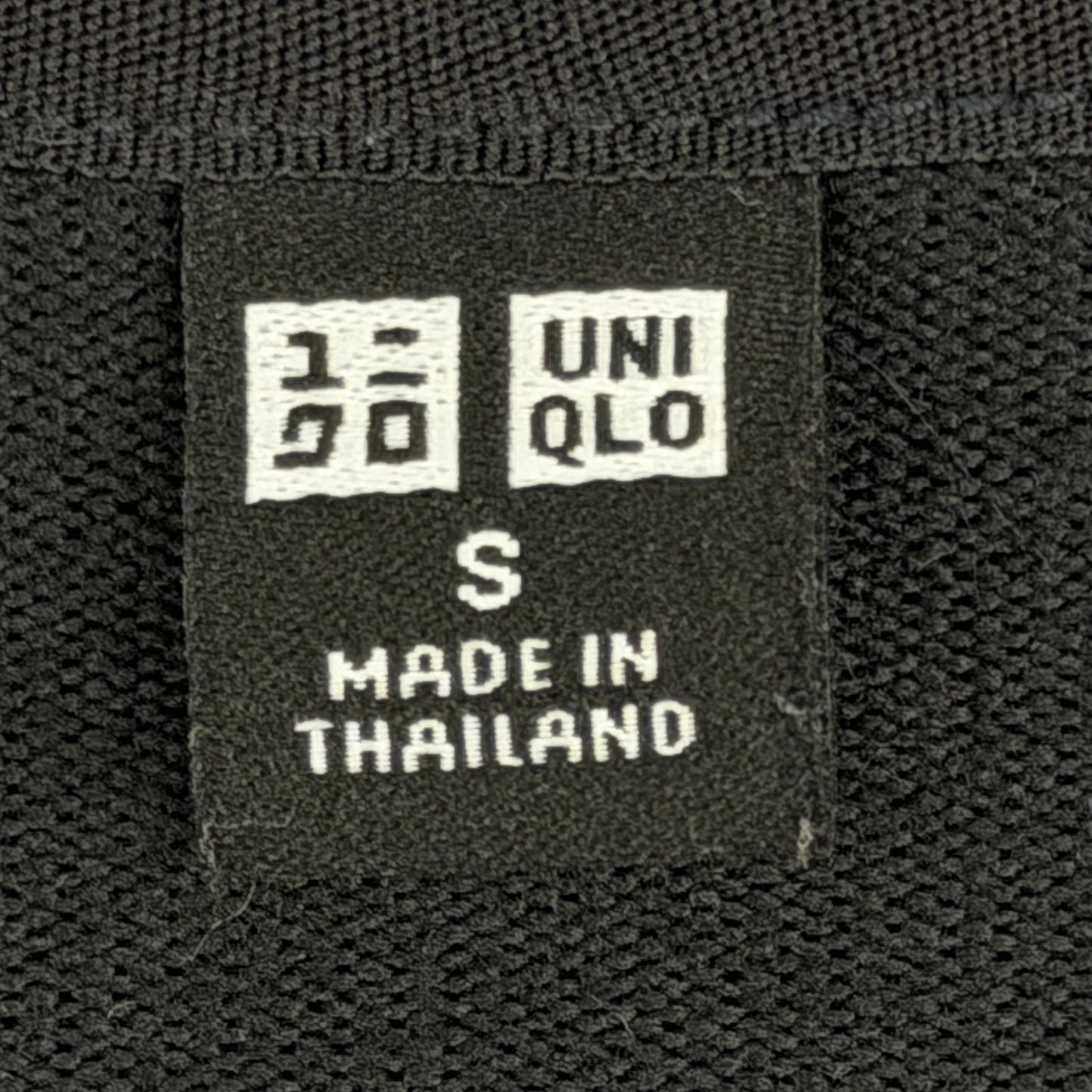 UniQlo Black Crew Neck Long Sleeve Soft Minimalist Classic Sweater S Unisex