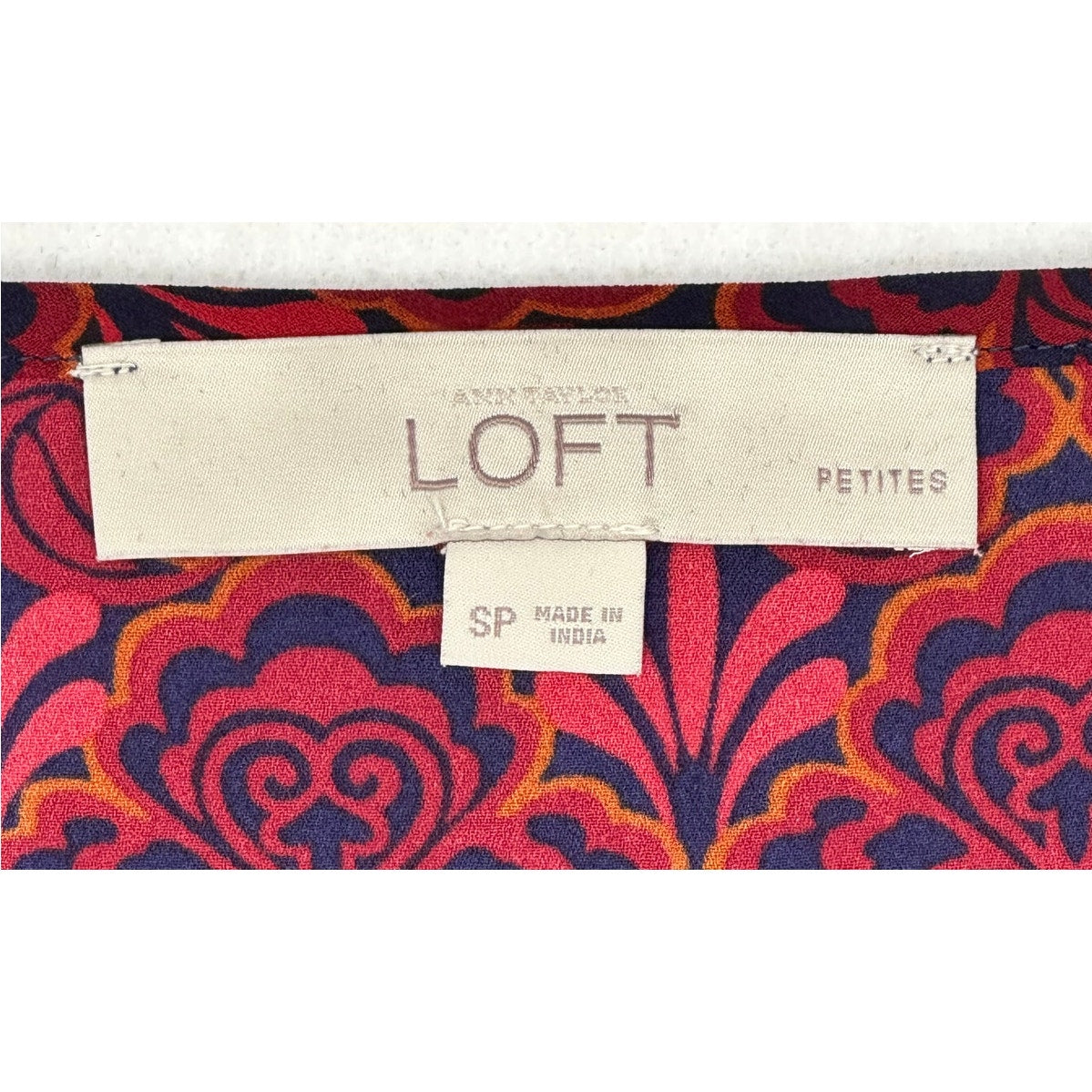 Loft Petites Red Burgundy Floral Design Round Neck Pleated Front Cap Sleeve Top SP