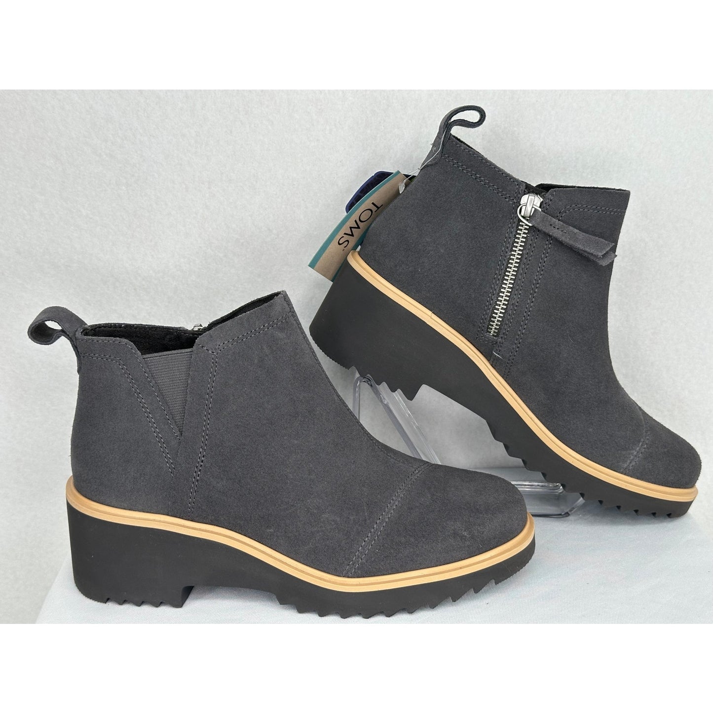 Toms NWT Women Maude Forged Iron Suede Side Zip Ankle Boots 7