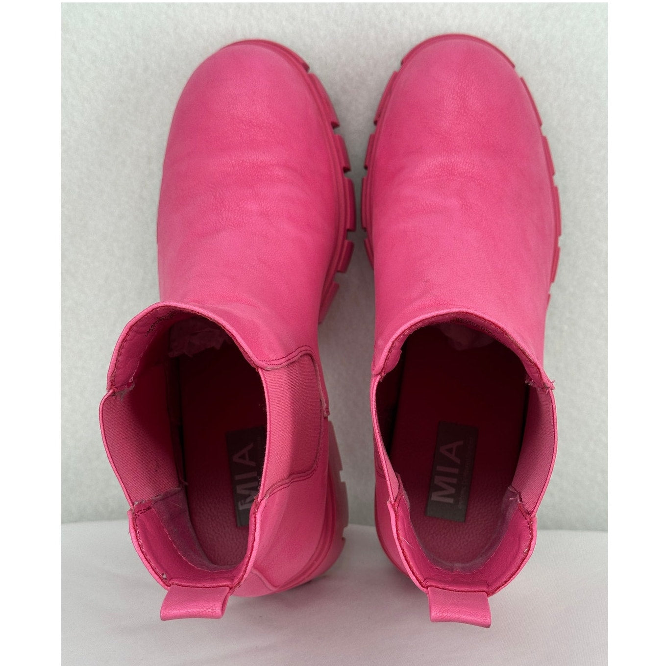 MIA Ivy Hot Pink Lug Ankle Chunky Heel Booties 9M
