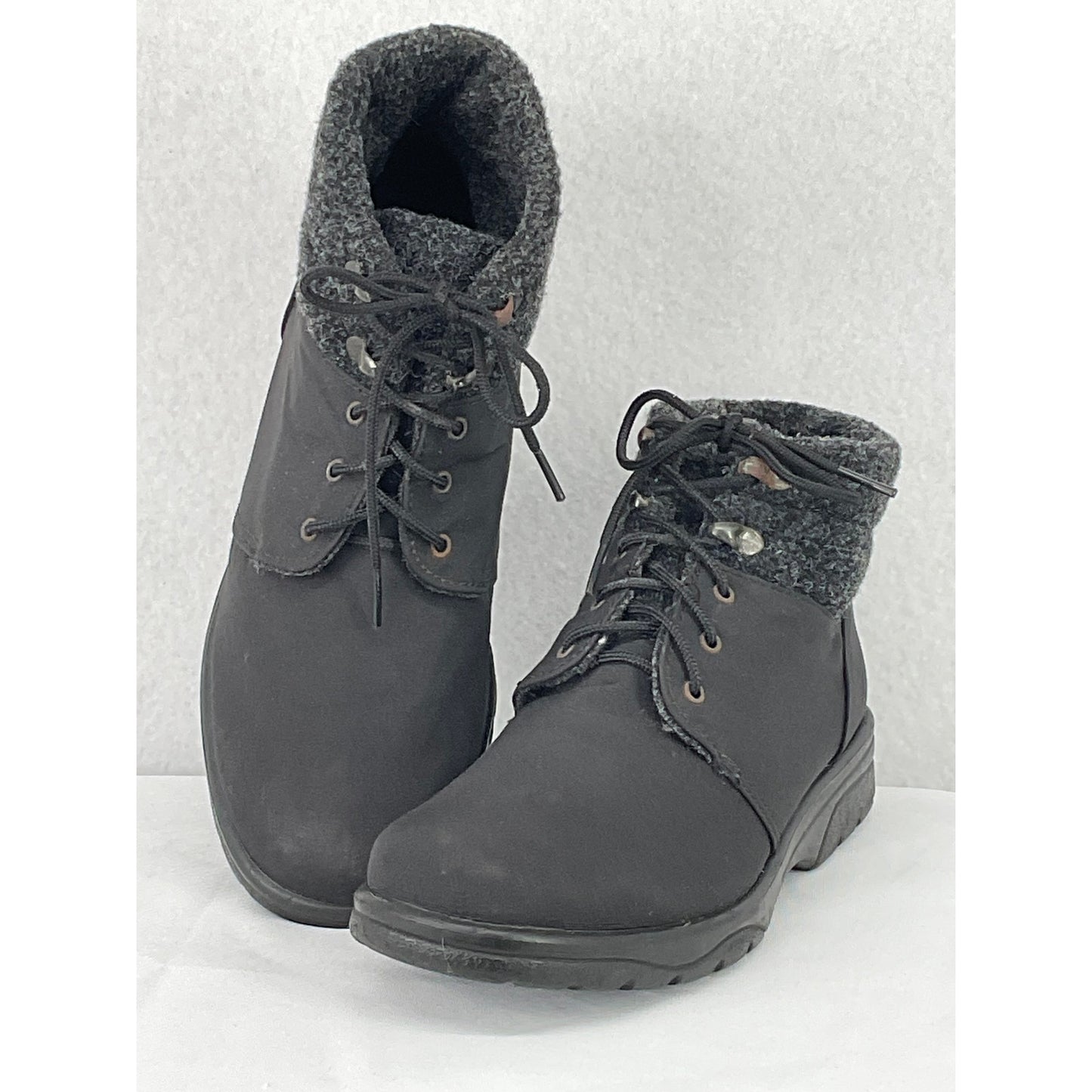 Toe Warmers Black Trek Canadian Made Waterproof Boots Wool Lined Warmth  8N