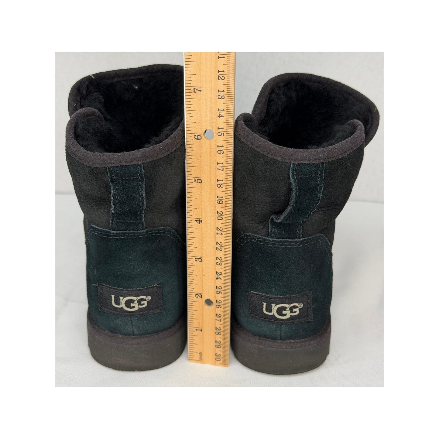 Ugg Black Suede Sheepskin Classic Mini 7s/n 1013437