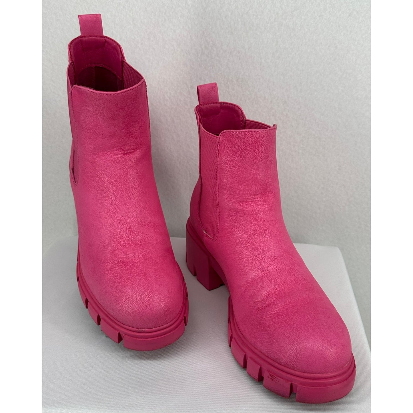 MIA Ivy Hot Pink Lug Ankle Chunky Heel Booties 9M