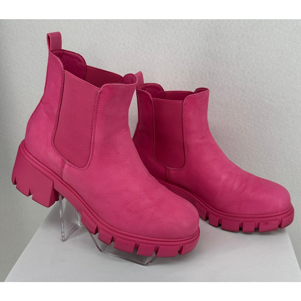 MIA Ivy Hot Pink Lug Ankle Chunky Heel Booties 9M