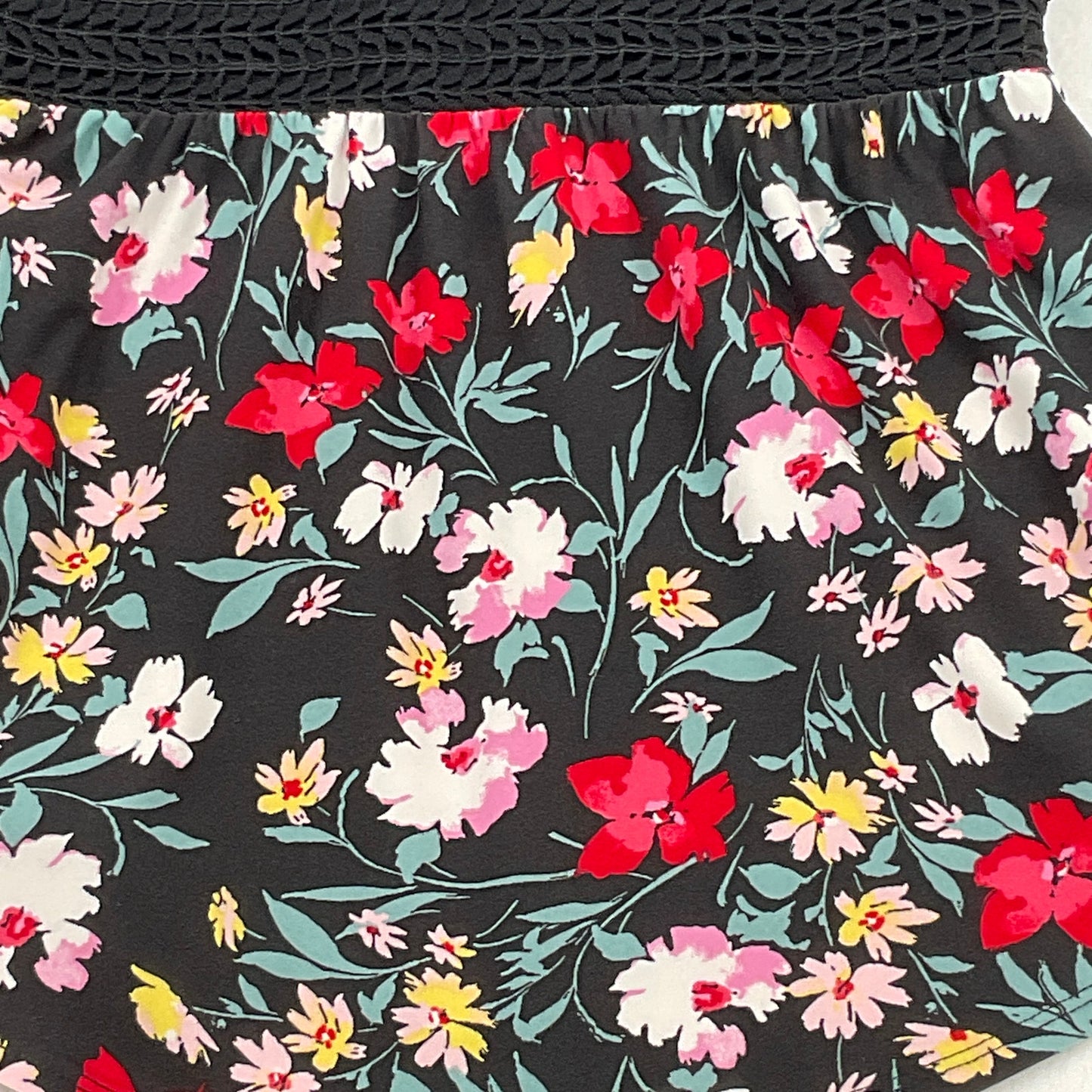 No Boundaries Black/Floral Print Padded Tank Top w/ adjustable straps Women's M (7-9)