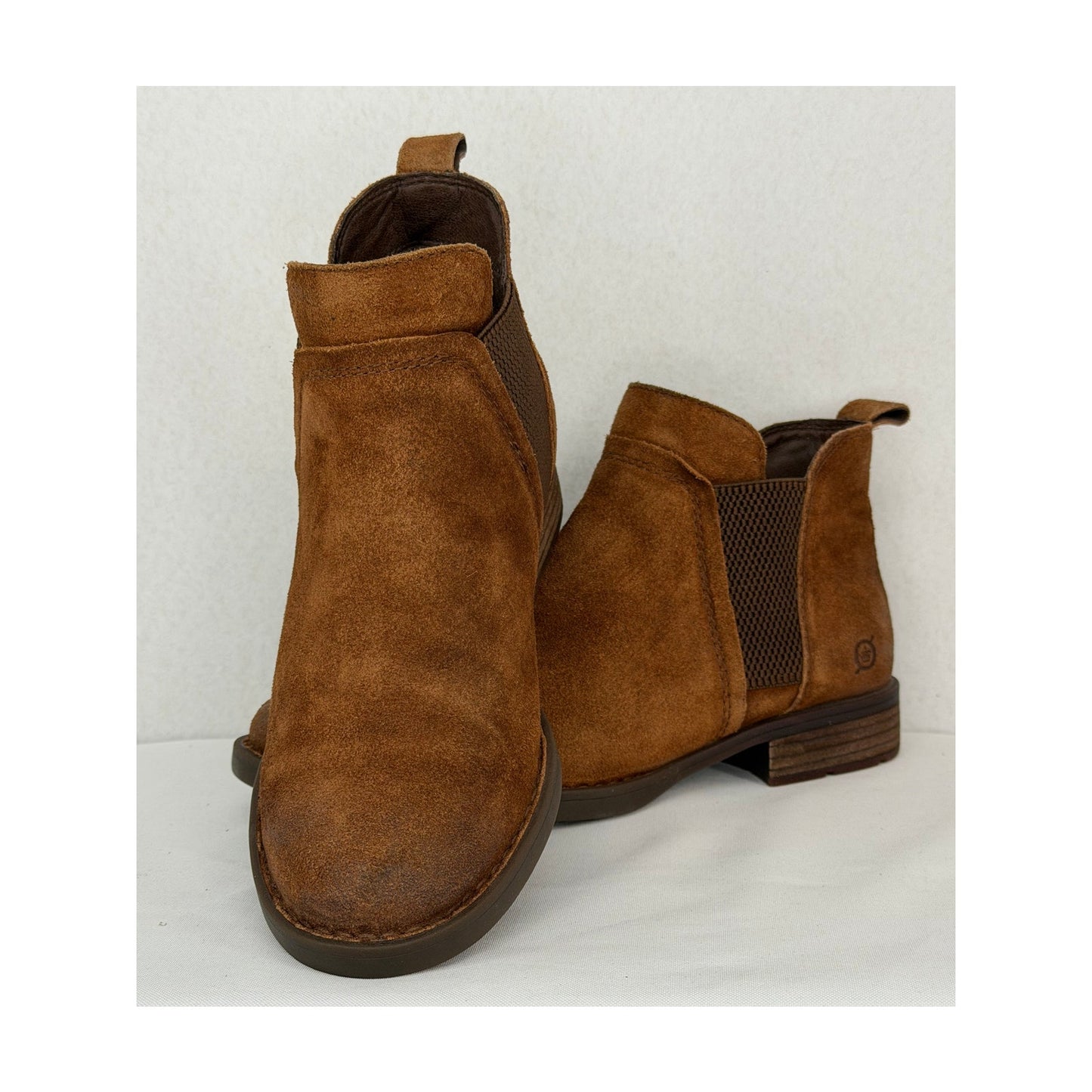 Born Laney Rust Tobacco Distressed Suede Leather Chelsea Ankle Boots 8M