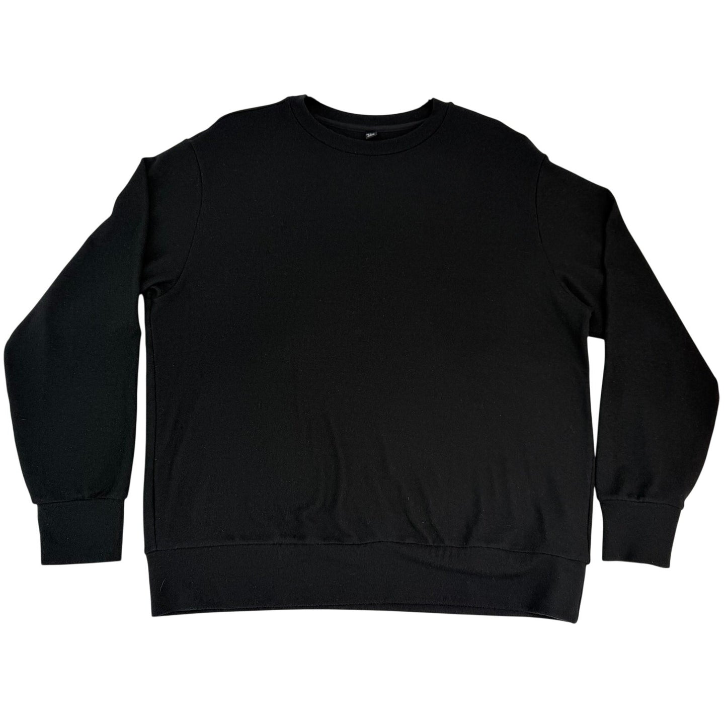 UniQlo Black Crew Neck Long Sleeve Soft Minimalist Classic Sweater S Unisex