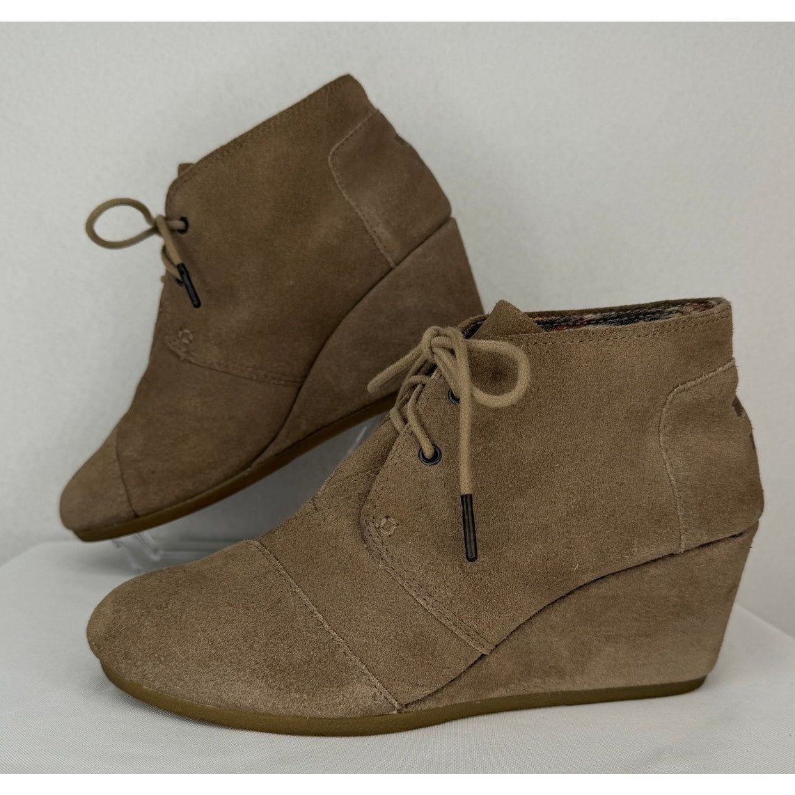 Toms Tan Suede Leather Lace Up Wedge Ankle Bootie Boots 8.5