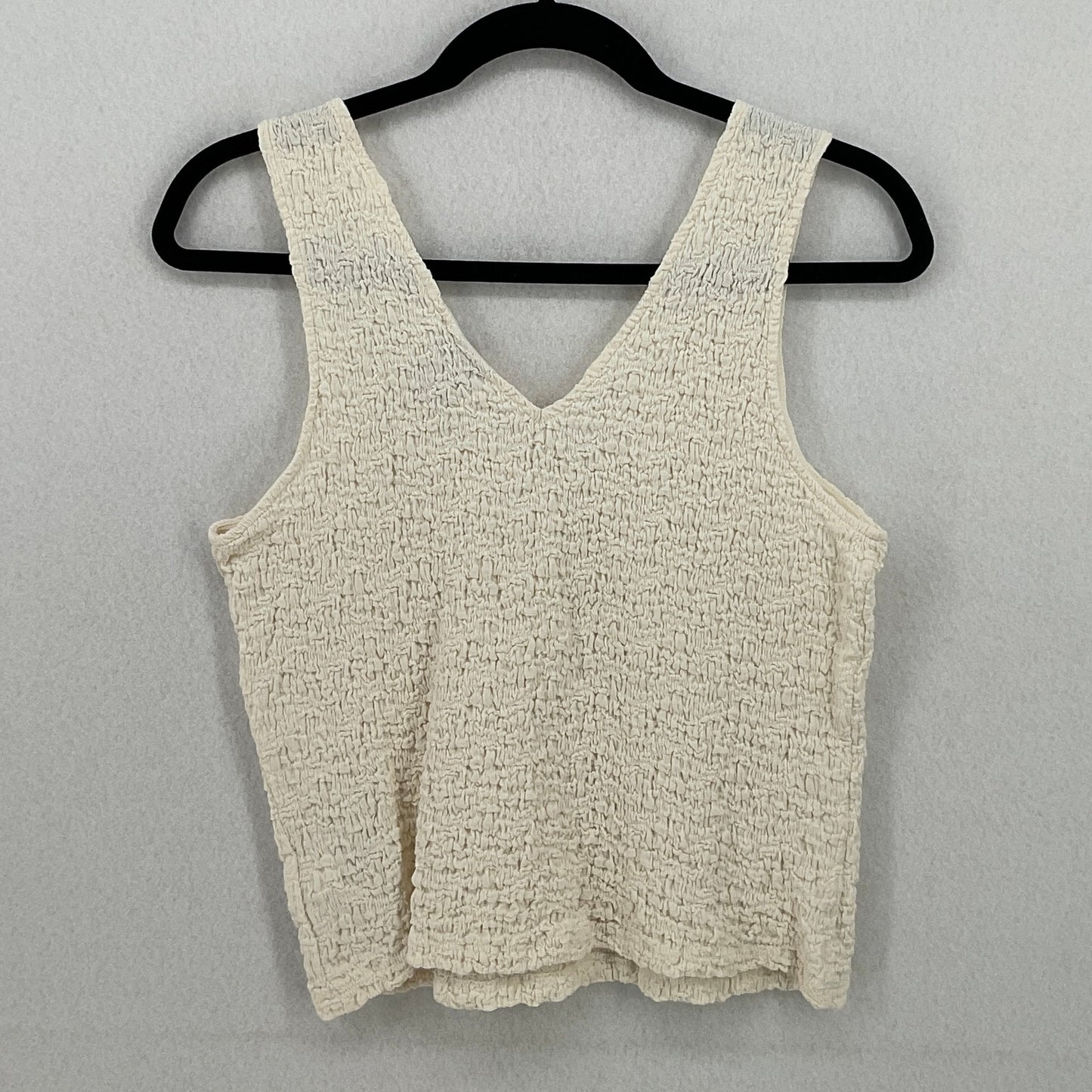 A New Day Cream, Textured, Sleeveless V-Neck Tank Top Womens M