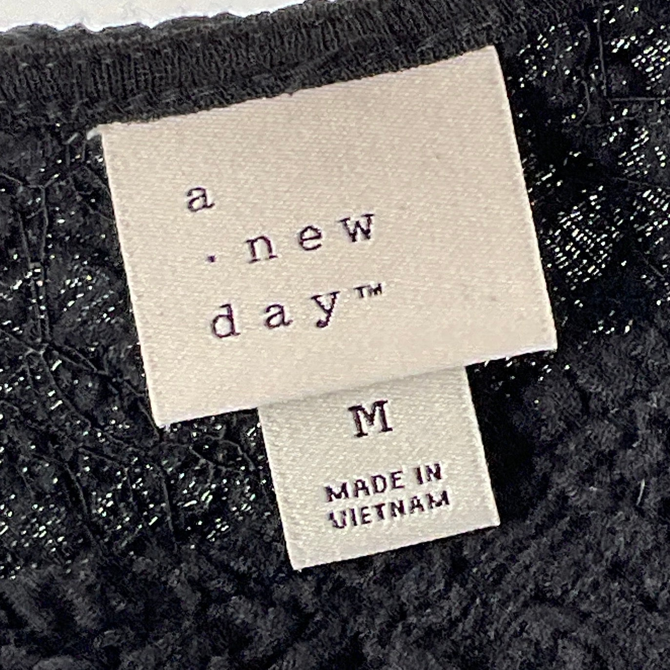 A New Day Black V Neck, Sleeveless, Textured Tank Top Women's M