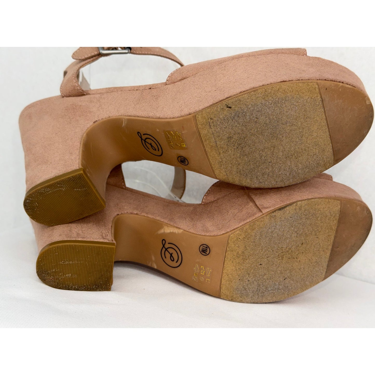 Chinese Laundry Tan Suede Platform Sandals 11M