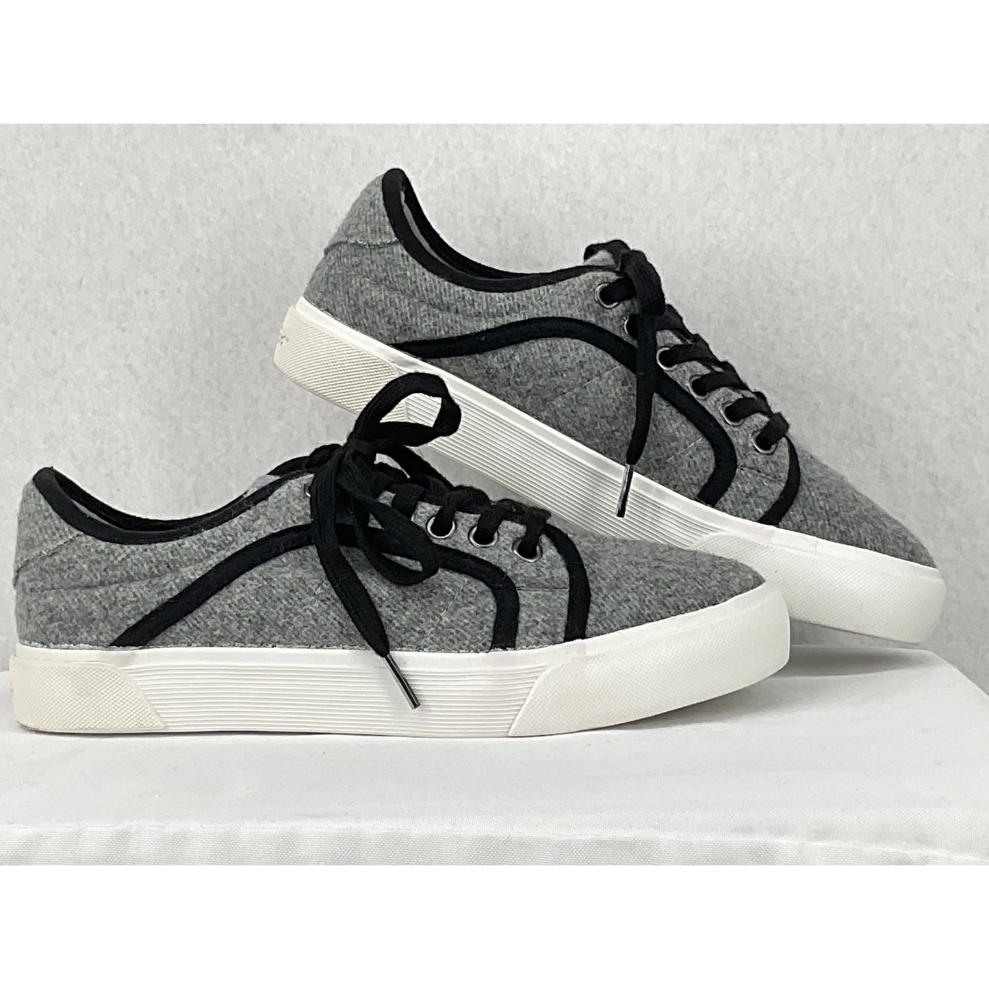 Rocket Dog Esme Winifred Dark Gray Wool Sneakers 6.5