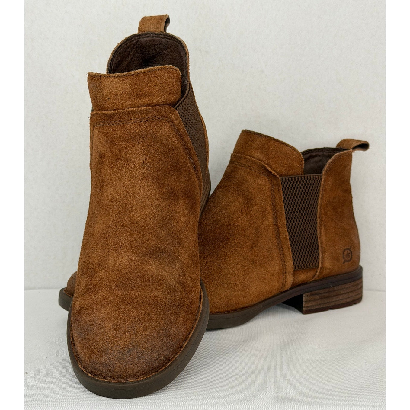 Born Laney Rust Tobacco Distressed Suede Leather Chelsea Ankle Boots 8M