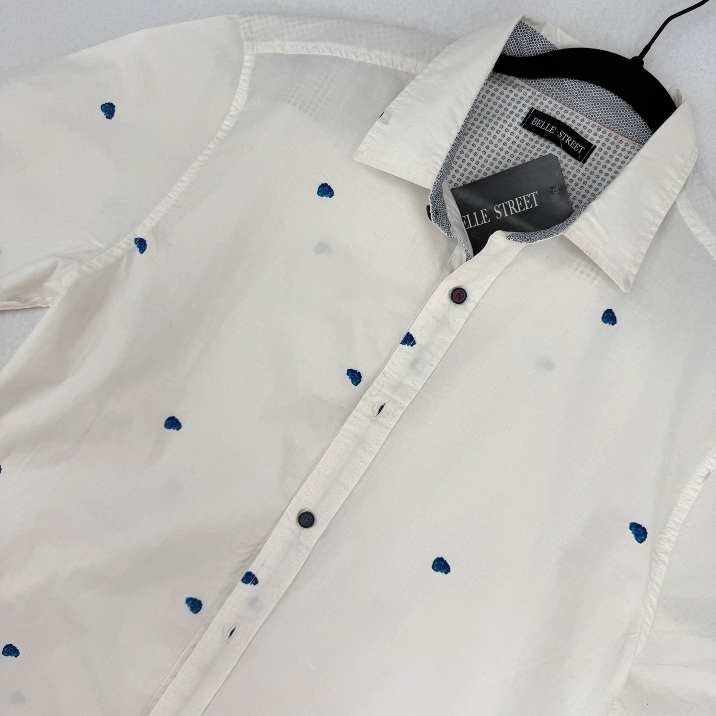 Belle Street White Blue Dot Pattern Button Up Short Sleeve Casual Shirt L NWT