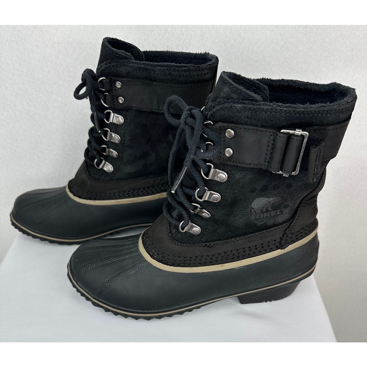 Sorel Winter Fancy Lace II Black Waterproof Boots NL2125-010 Size 8