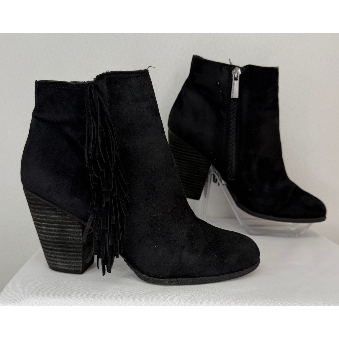 Vince Camuto Hayzee Black Fringed Western Suede Leather Almond Toe Ankle Boots 9