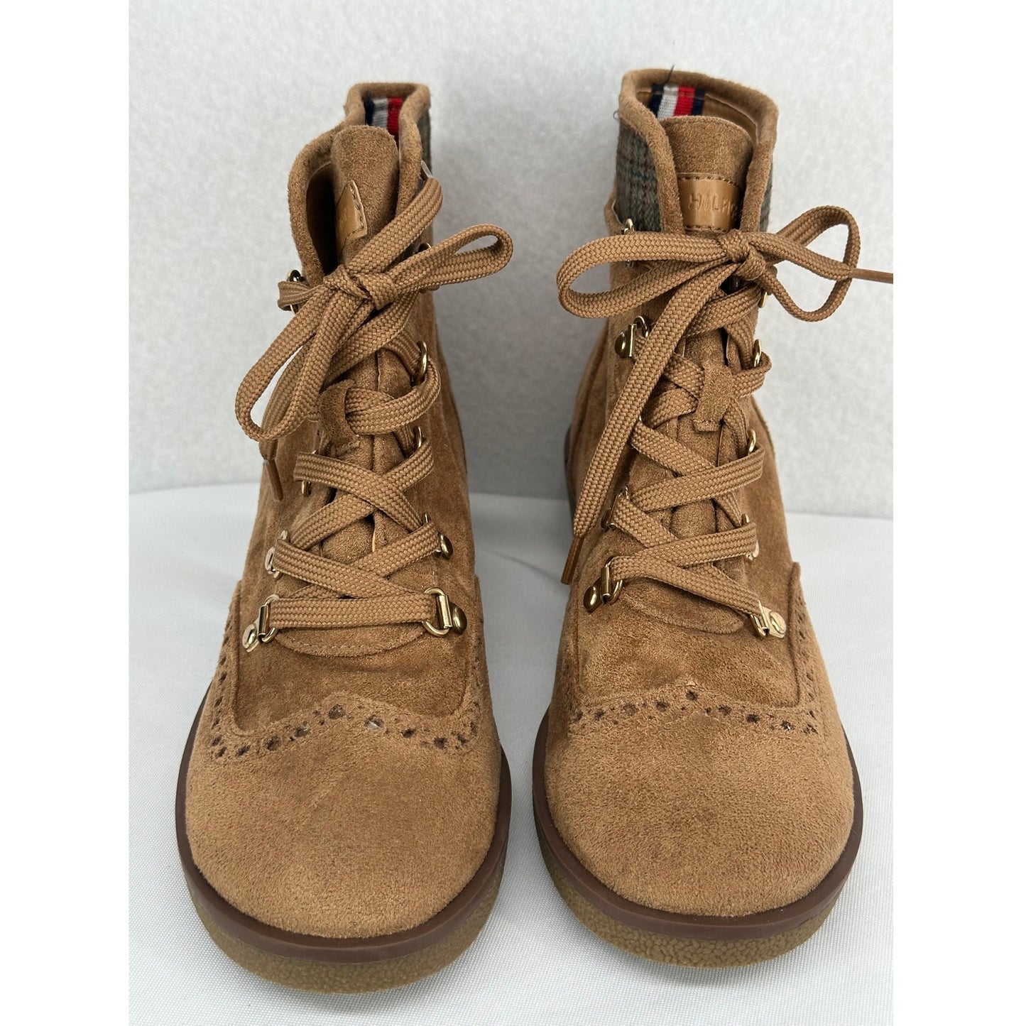 Tommy Hilfiger Twyazi Plaid Wingtip Faux Suede Hiking Boot NWOT 6.5M