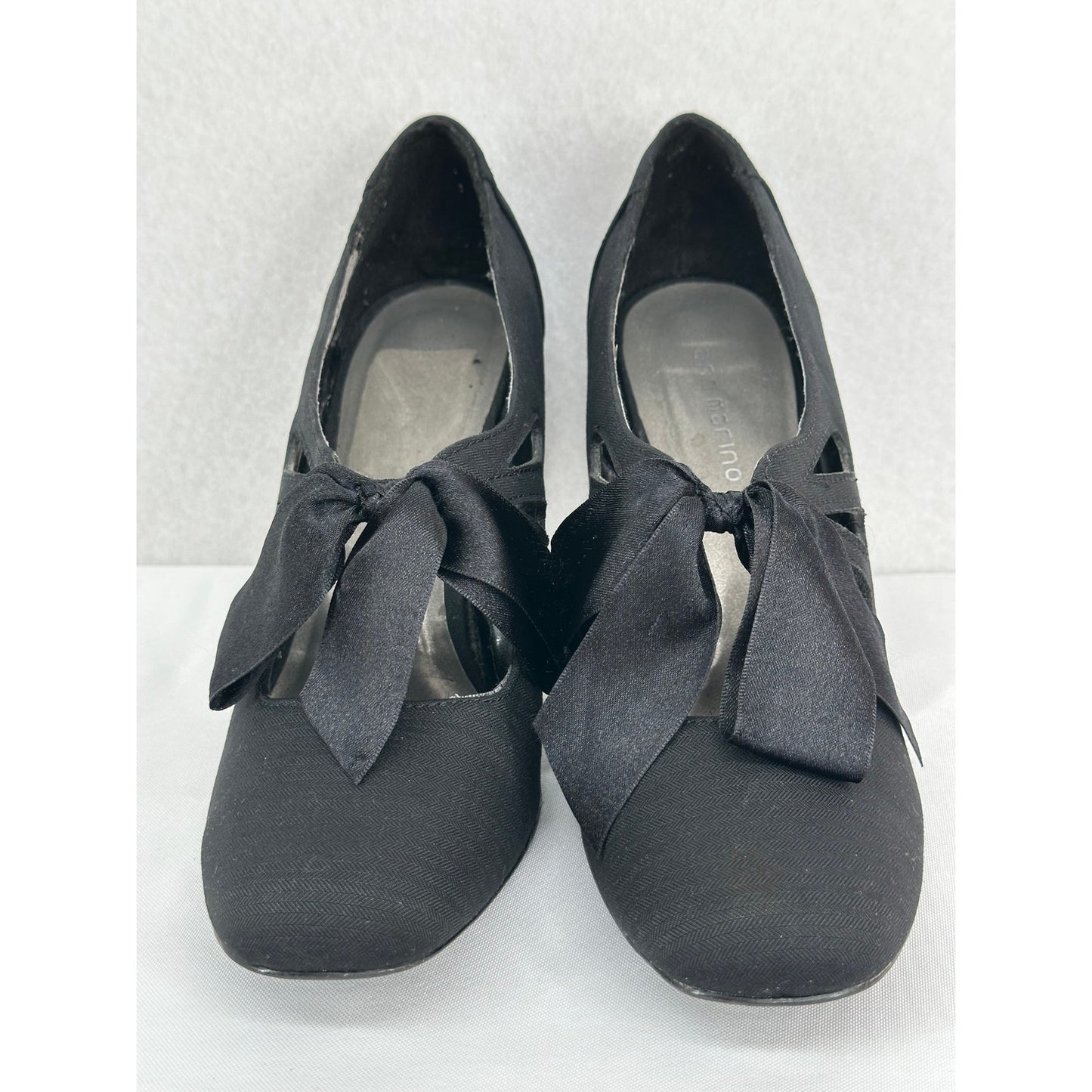 Ann Marino Fabric Heels With Bow Accent 9 1/2