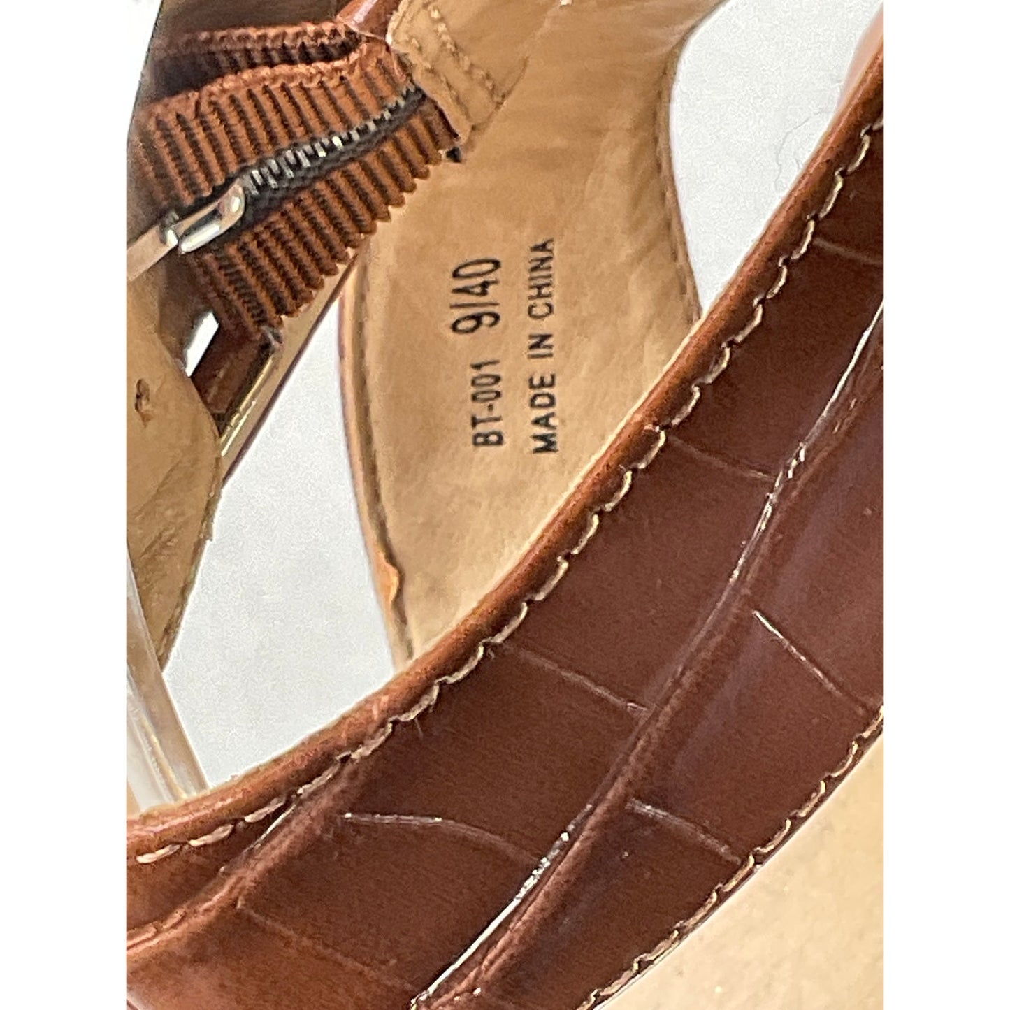 CL by Laundry Beach Side Coastal Luxe Block Heel Cognac Vegan Leather Sandals 9