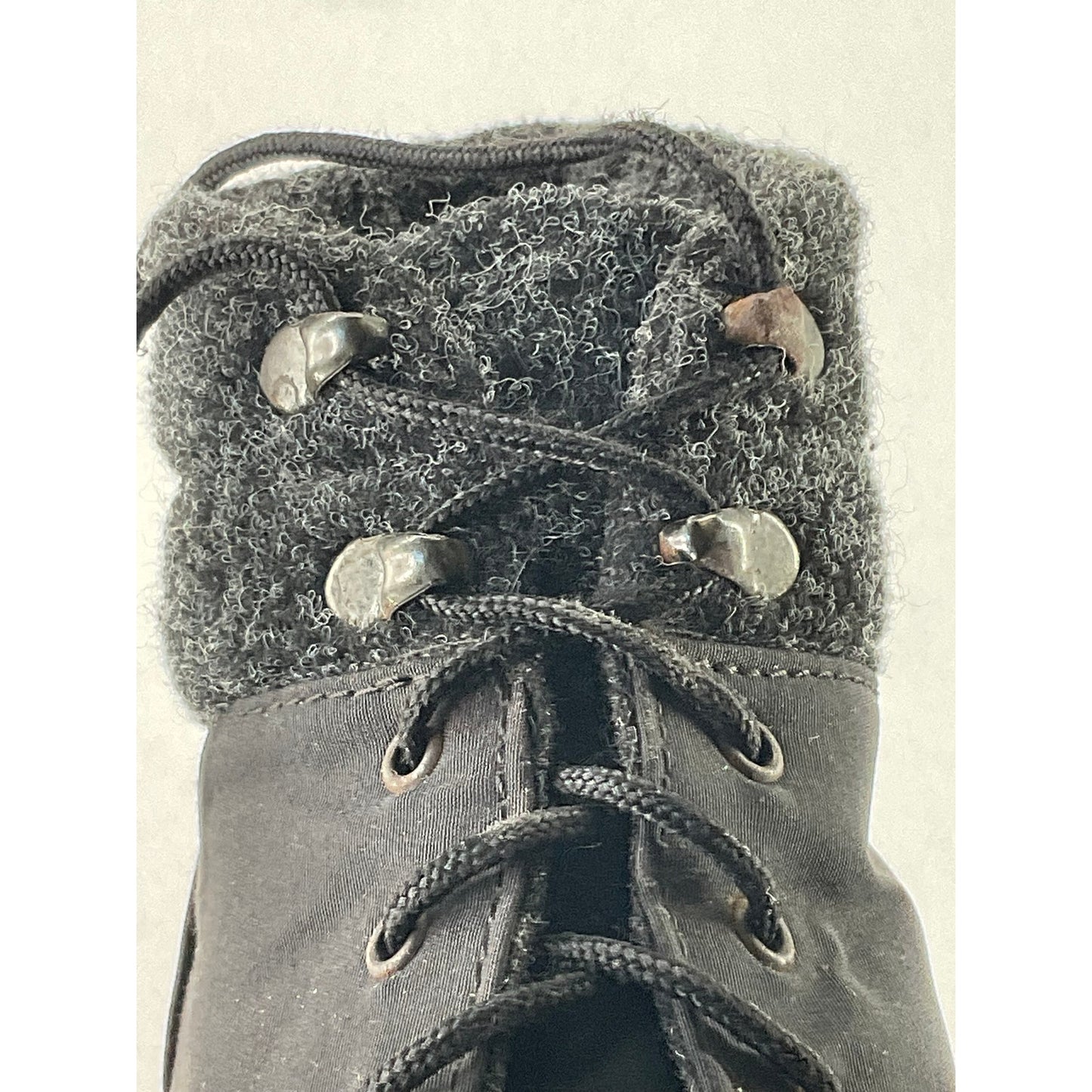 Toe Warmers Black Trek Canadian Made Waterproof Boots Wool Lined Warmth  8N